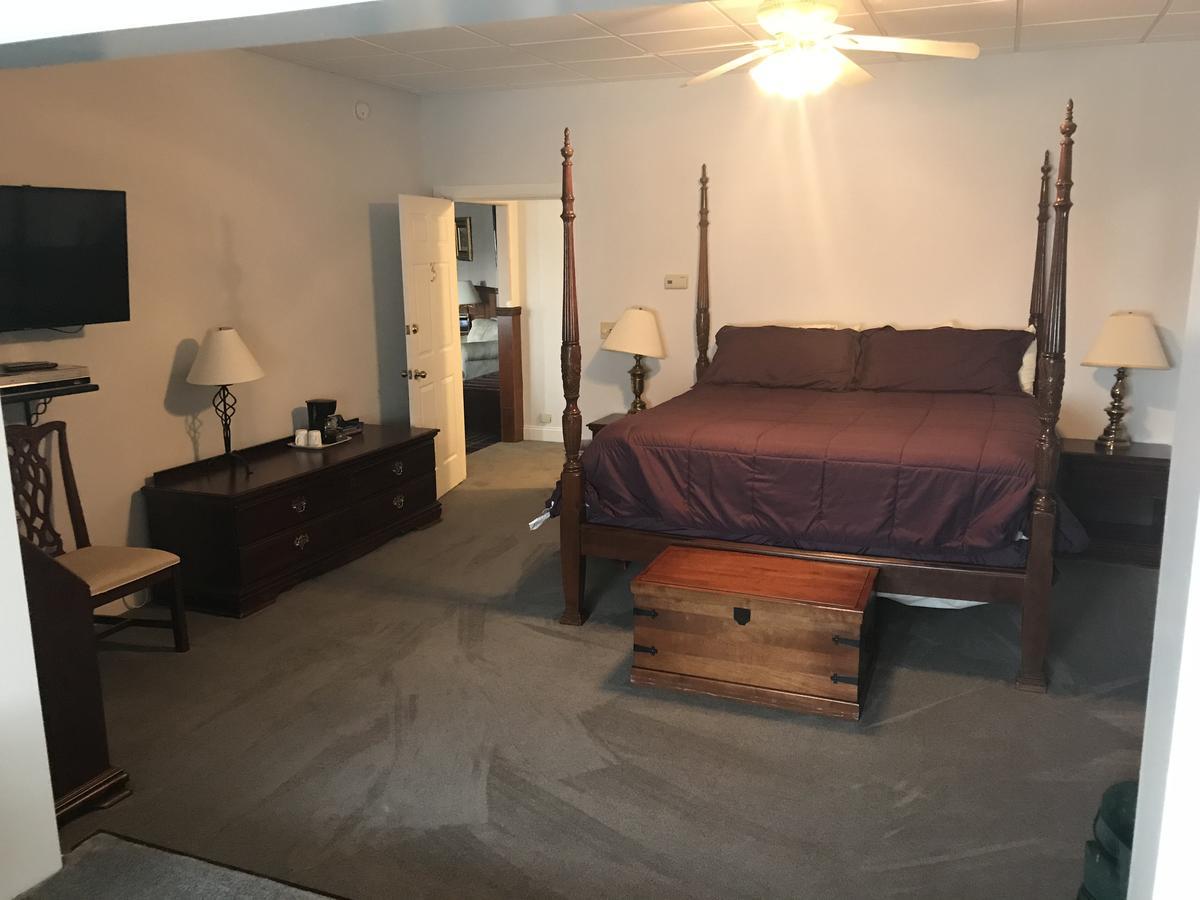 ווטקינס גלן Longhouse Manor B&B מראה חיצוני תמונה